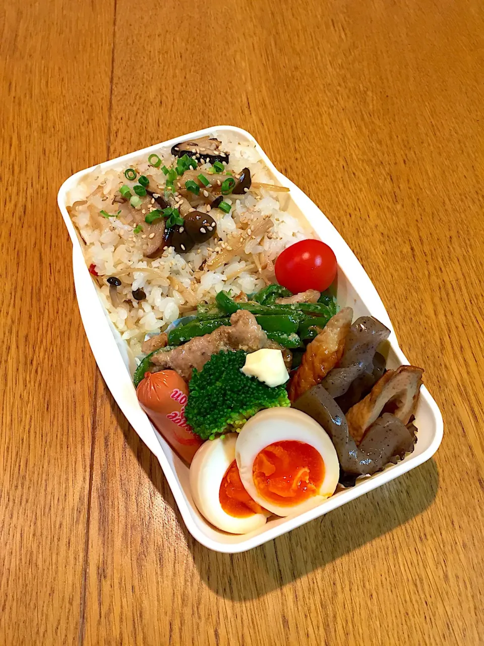 高校生息子の弁当  きのこ甘辛煮リメイク混ぜ御飯|まつださんさん