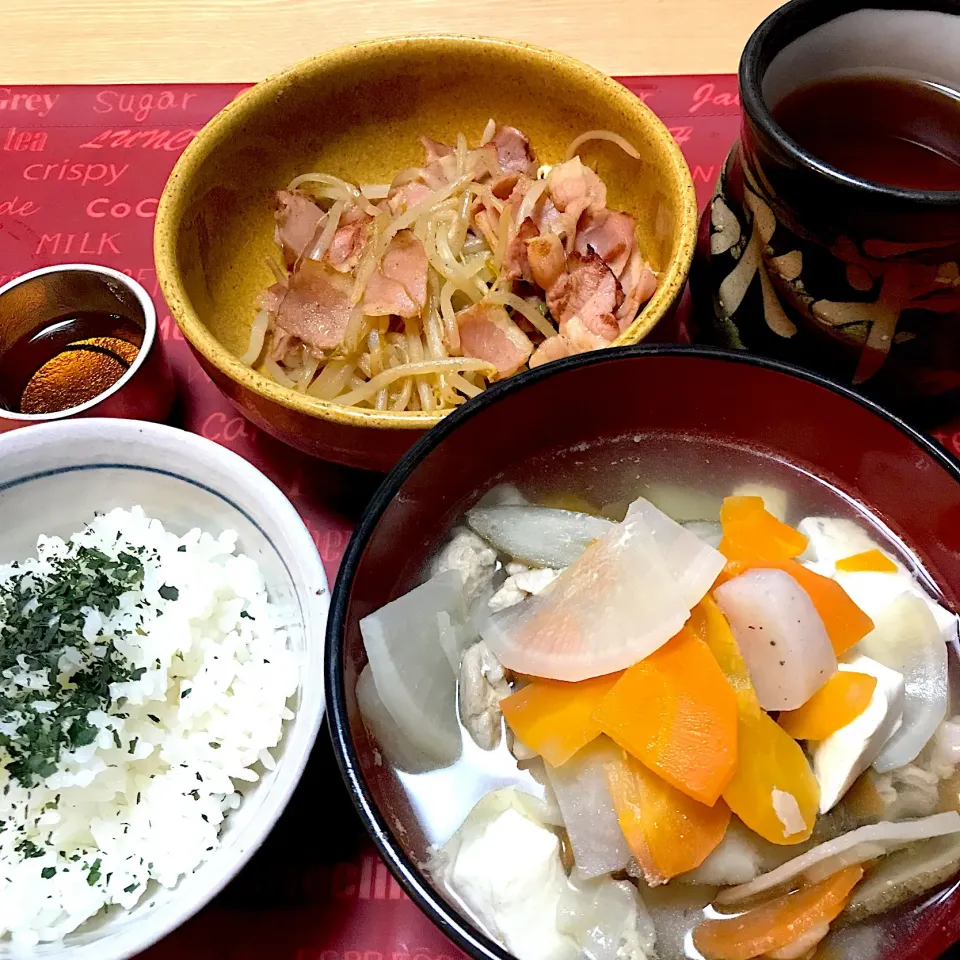 けんちん汁の晩御飯(養命酒付き)|&しーさん