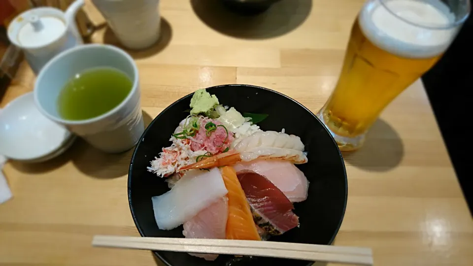 築地で食べた海鮮丼|Yasuyoさん