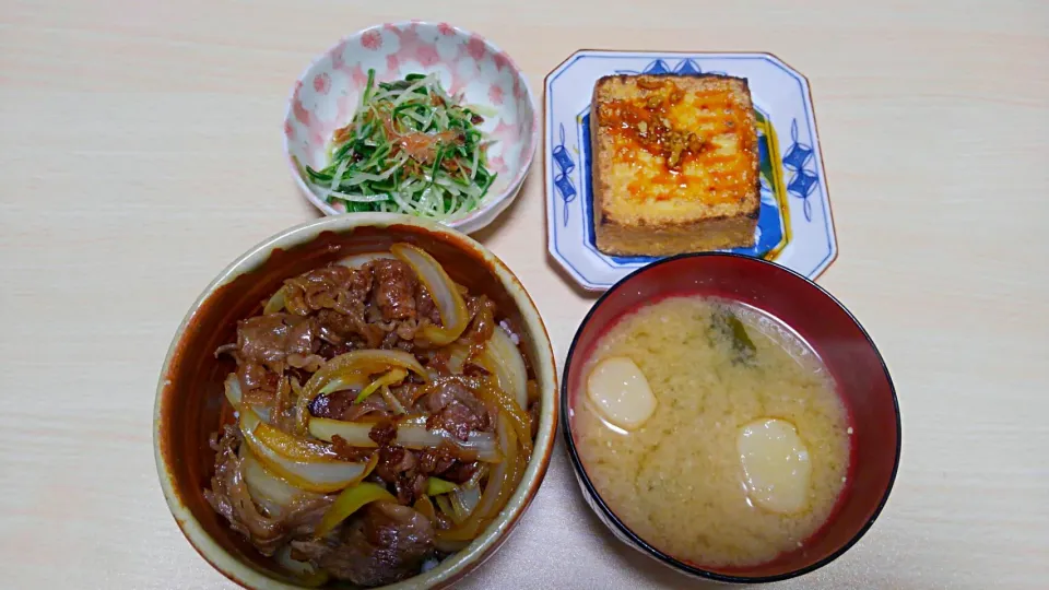 ２月２２日　牛丼　厚揚げ　茹で水菜のナムル　お味噌汁|いもこ。さん