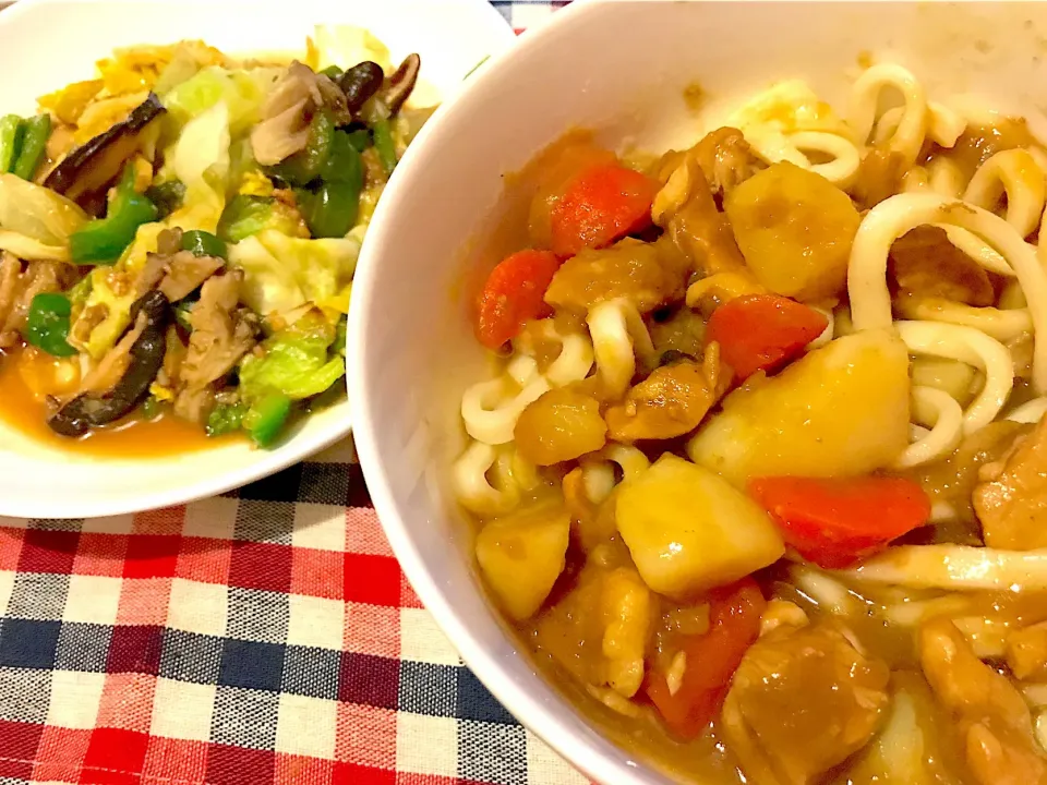 Snapdishの料理写真:カレーうどん✖️野菜の味噌炒め #残り物でアレンジ料理|りっきーさん