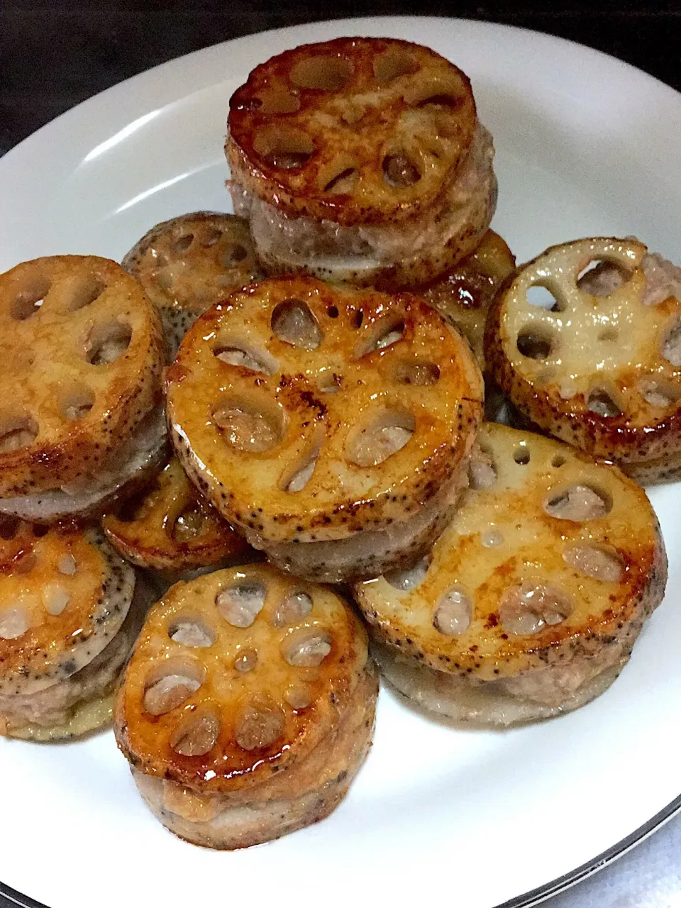 シャキシャキ蓮根ひき肉はさみ焼き|ぺろたんさん