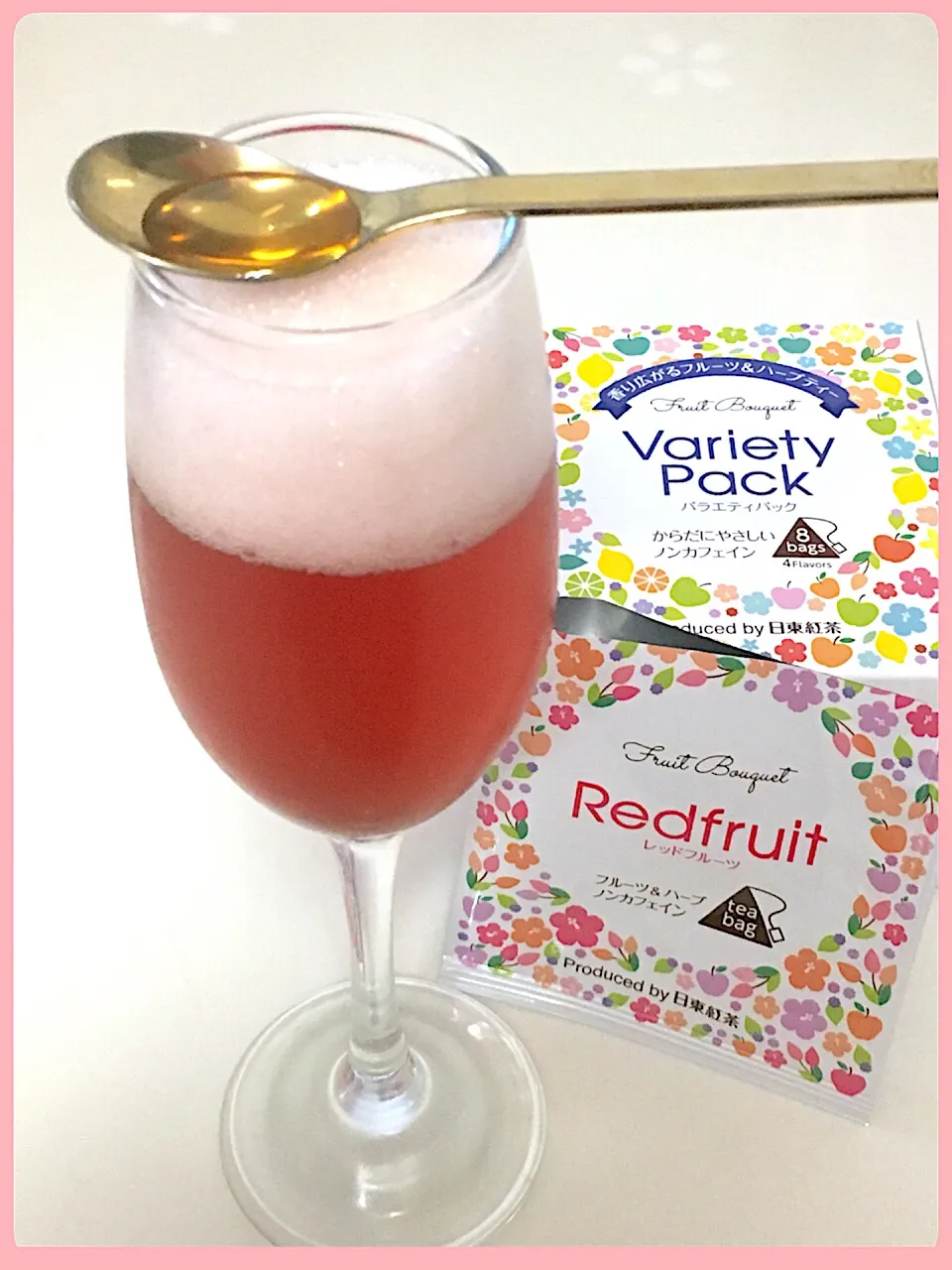 Red fruitとサイダーのゼリー
スパーリングワイン仕立て
ハチミツを添えて
#日東紅茶
#Red fruit
#三井農林|Hiroko Yokomizoさん