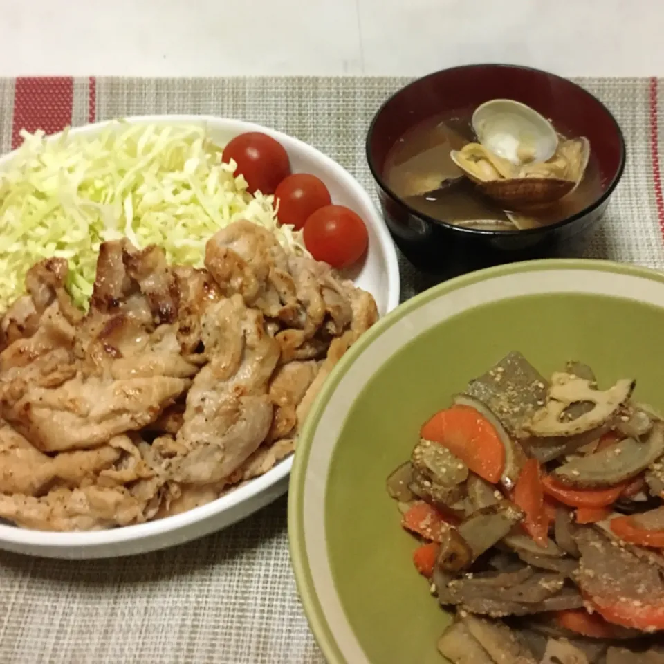 豚の生姜焼き・あさりのお味噌汁・根菜とこんにゃくのきんぴら|美也子さん