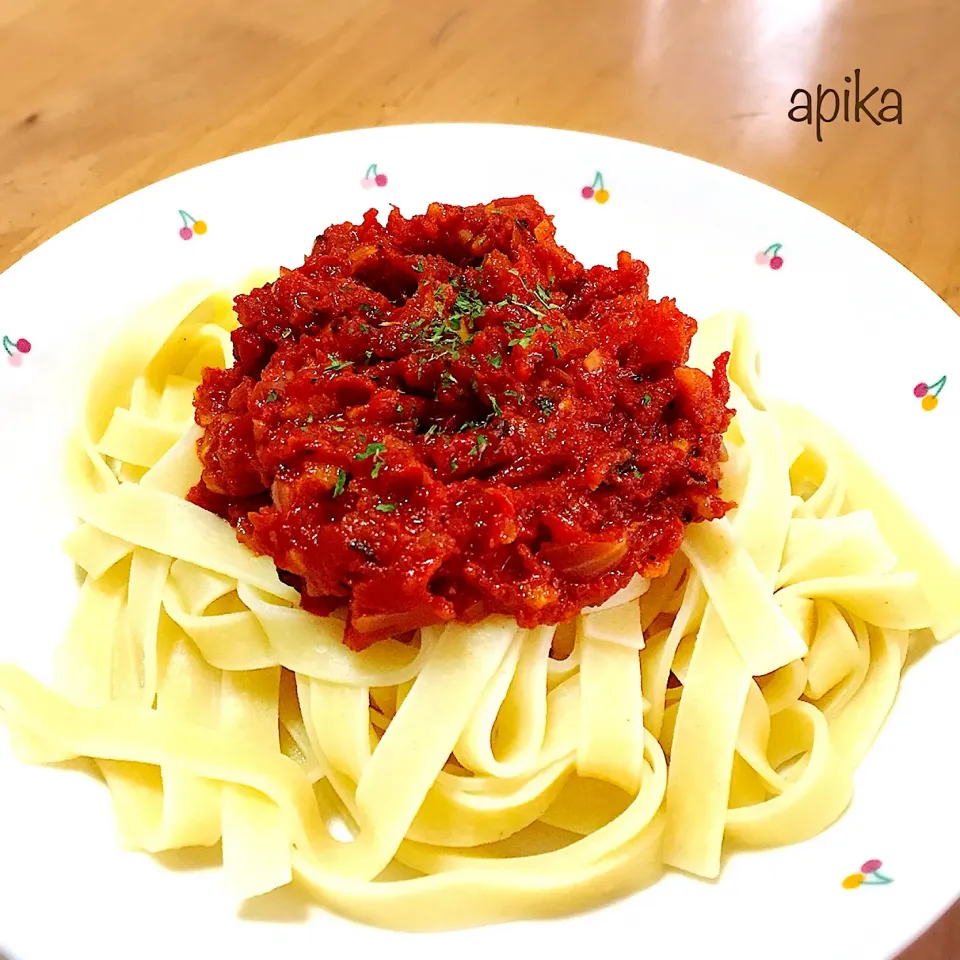 手作りトマトソースのパスタ🍝|あぴかさん