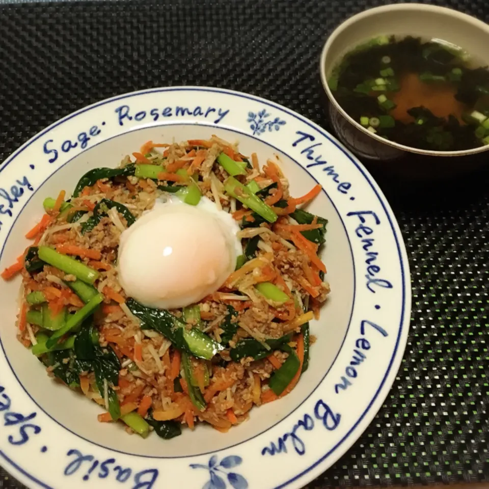 ビビンバ・韓国海苔とお豆腐のスープ|美也子さん