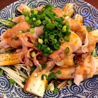 豚とナスのピリ辛ゴマだれ豆腐麺|ラーメンの小池さん