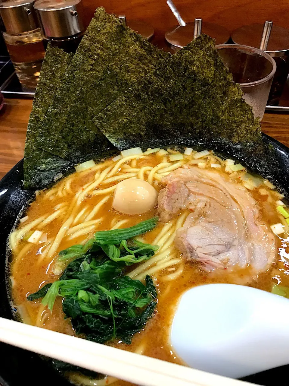 横浜家系ラーメン赤味噌ラーメン|シュトママさん