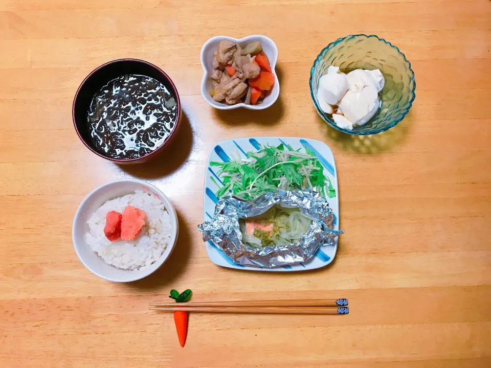 夕ごはん
鮭のバジルソースホイル焼き
筑前煮
もずくスープ|ちゃみこさん