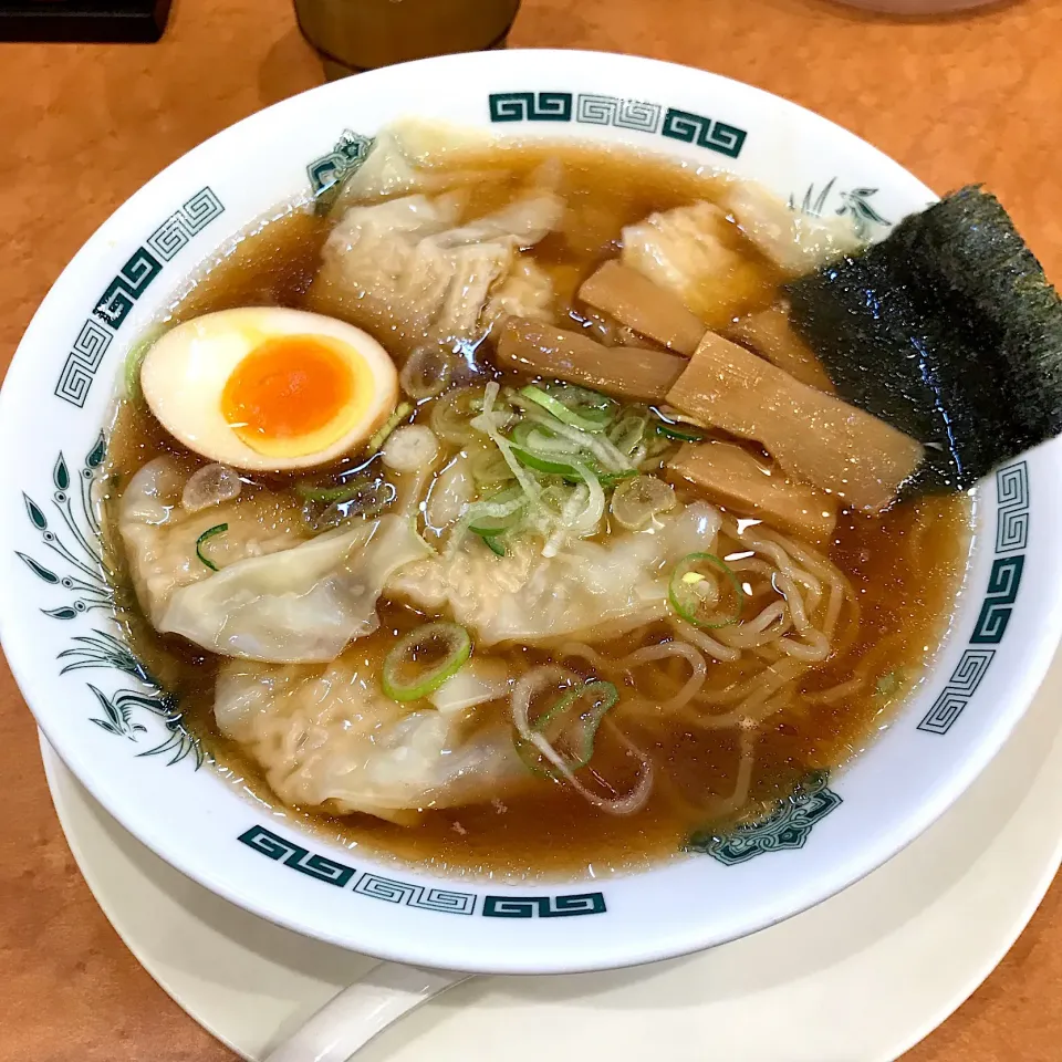 日高屋のワンタン麺🍜|純さん