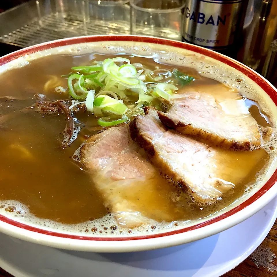 つし馬 バリ煮干しラーメン🍜|ヨッチャンさん