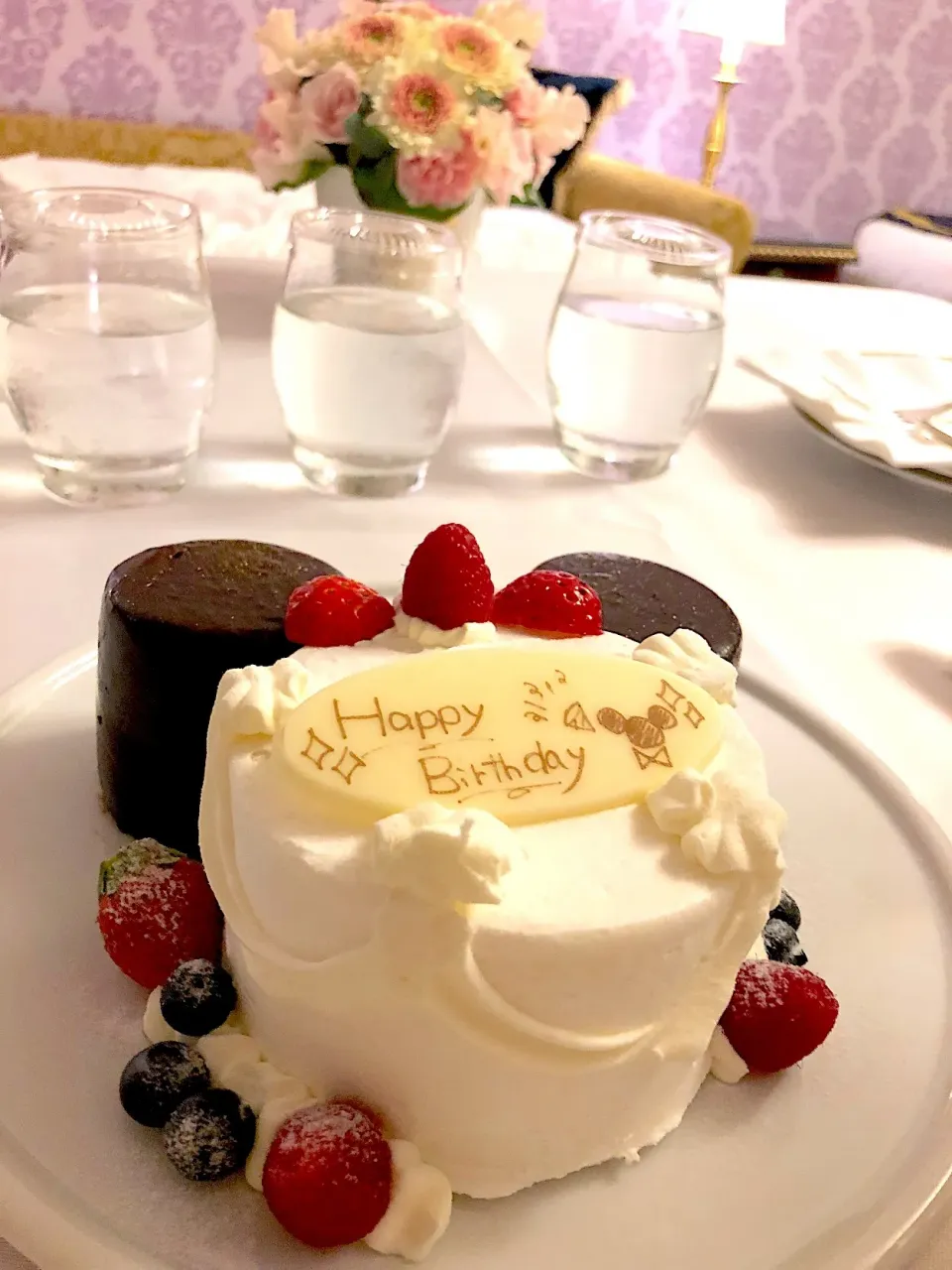 ディズニーランドホテル
birthday cake🎂♡|AKUBI*:ஐ(●˘͈ ᵕ˘͈)さん