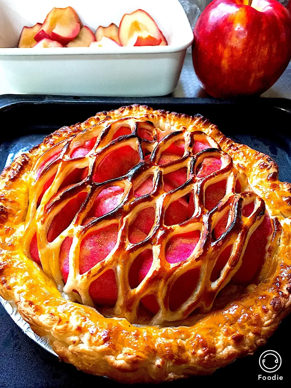 #applepie #homemade #手作りお菓子 
#割と簡単 #アップルパイ 
#紅玉リンゴで 
#お家で食べる焼き立てのパイは格別！
#幸せの味 #我が家の味 
#お父さんの大好物 #日曜日のおやつ #ふたりで楽しく|Blueberry🫐さん