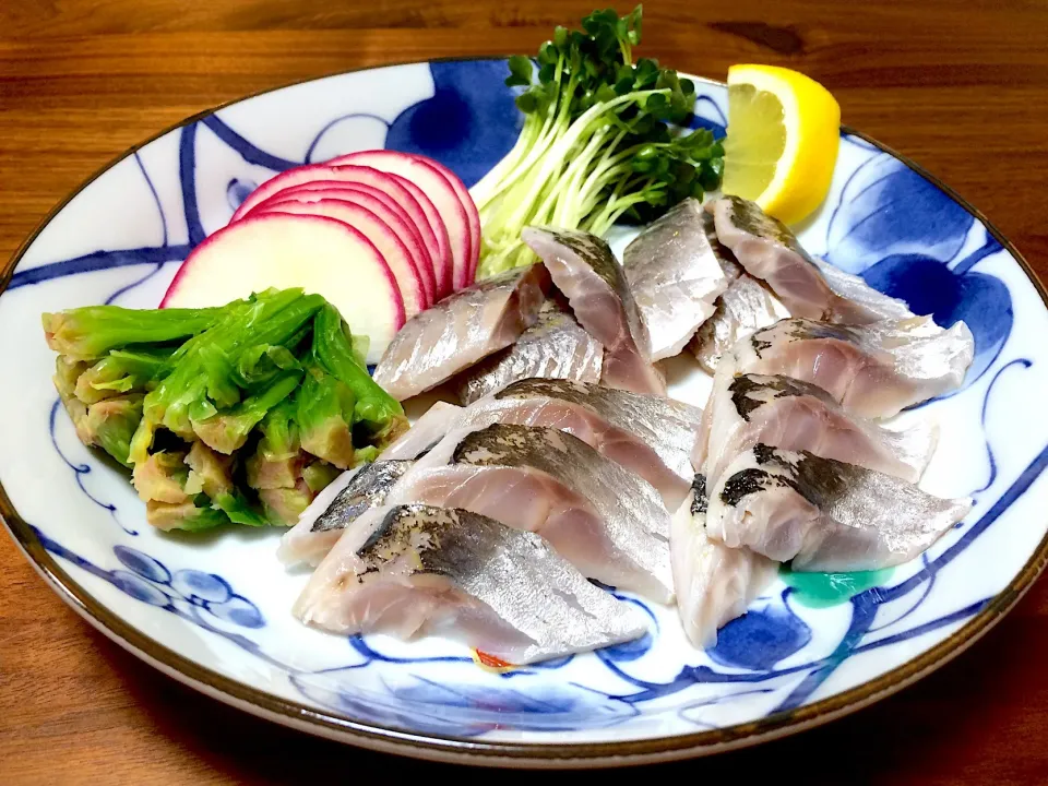 〆鯵の盛り合わせ🐟💐|ぱぴこ家さん