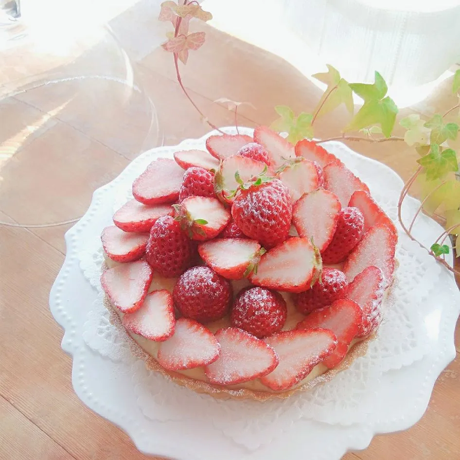 たっぷり苺🍓のタルト♪ヽ(´▽｀)/|sakurakoさん