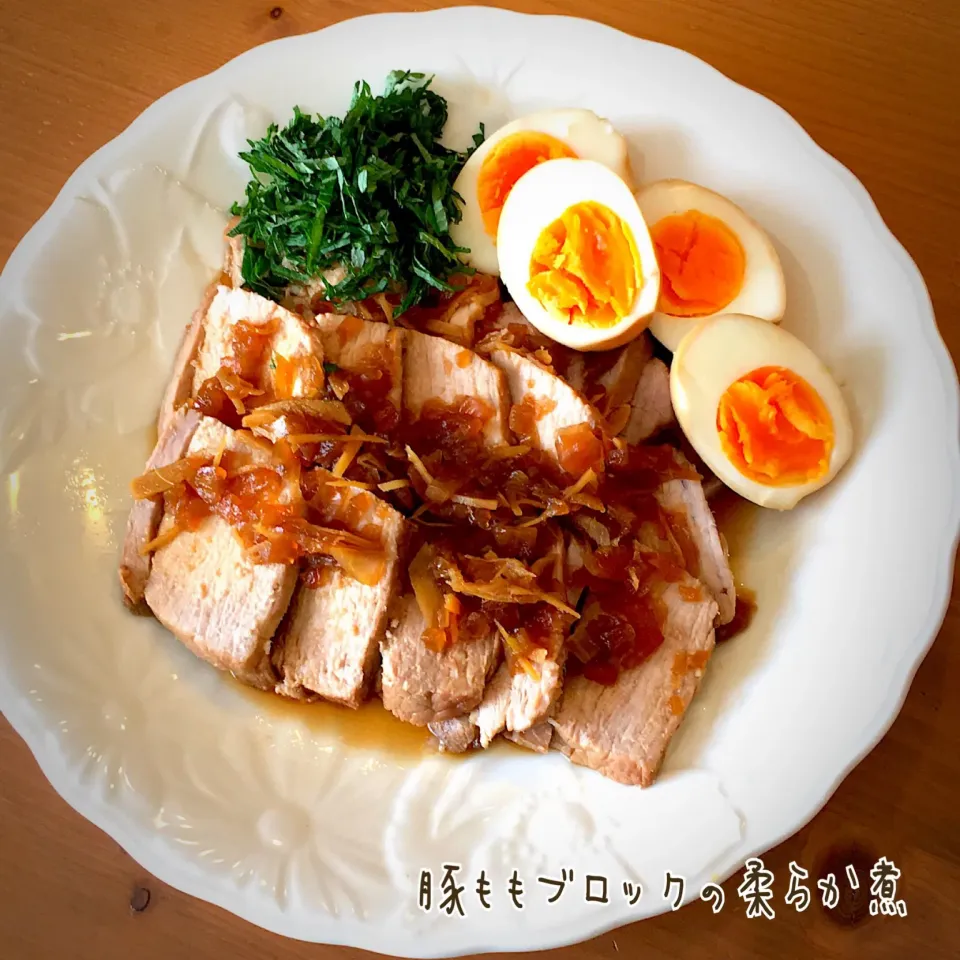 Snapdishの料理写真:いっこの豚ももブロックの 柔らか煮♪|ともきーた (伊藤 智子)さん