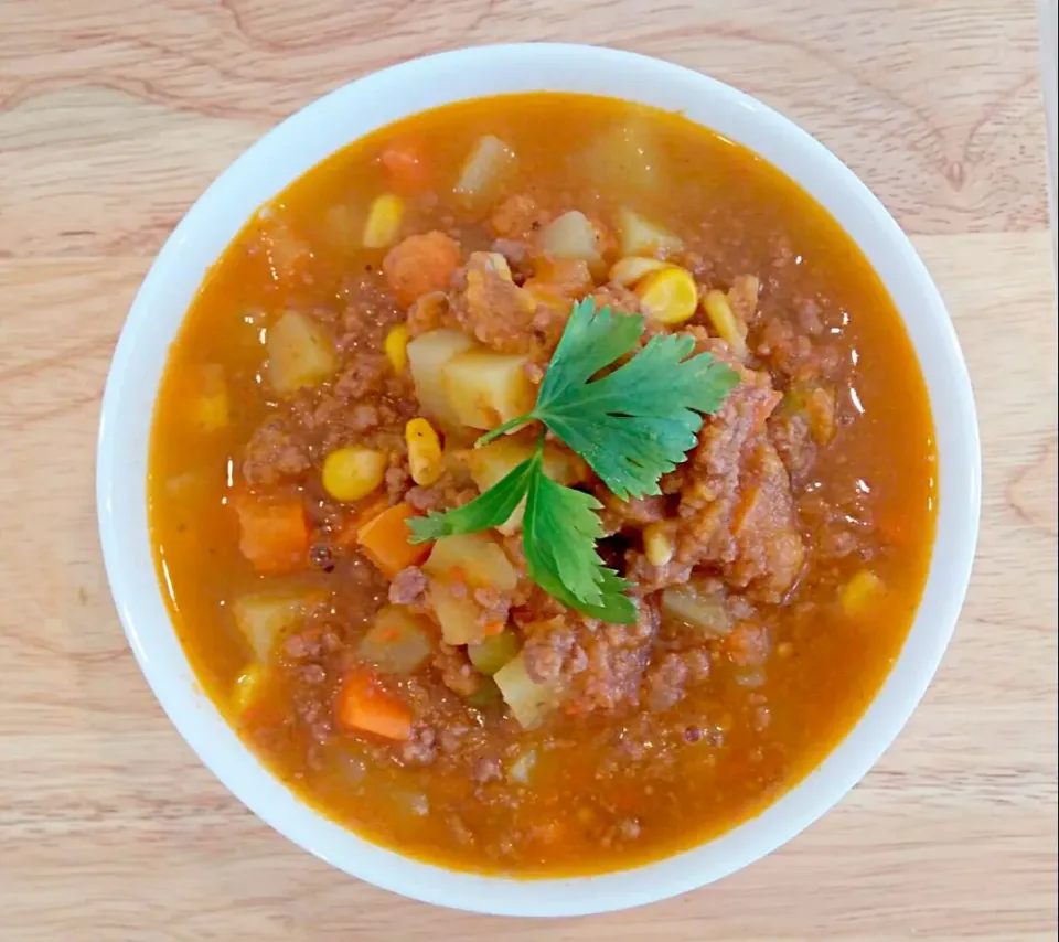 Picadillo - minced beef with vegetables in tomato broad. 
 #Cocina mexicana #Mexican cuisine|Jorge Bernal Márquezさん