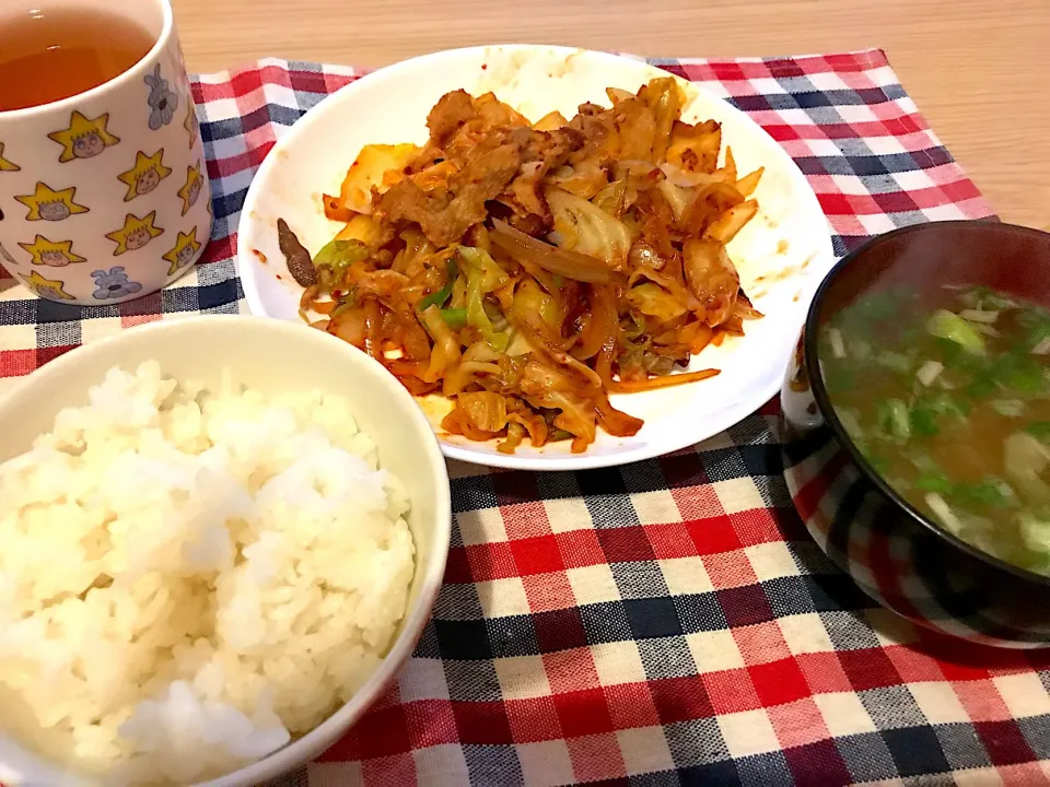 豚キムチキャベツ定食|りっきーさん