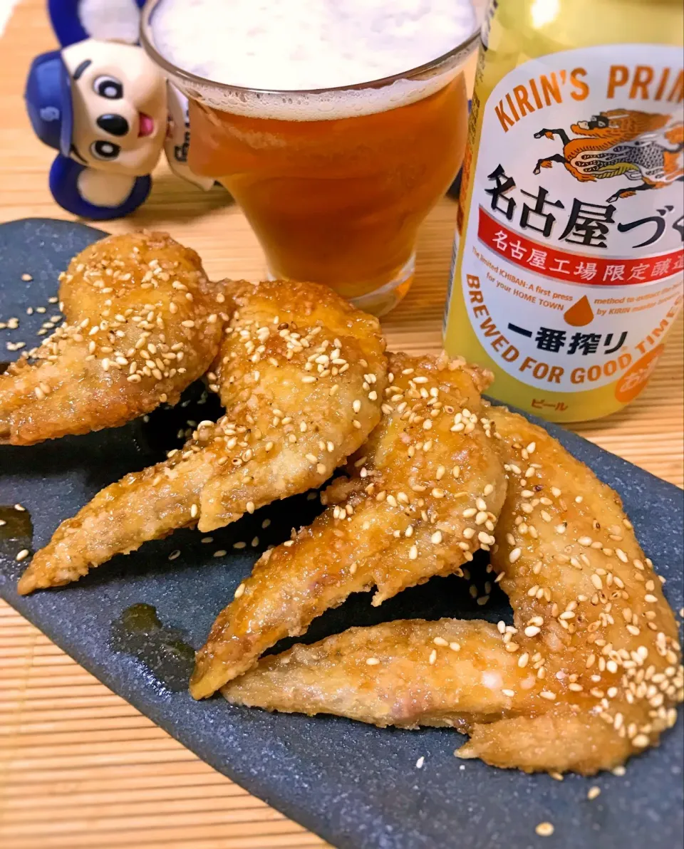 Tomoko Itoさんの料理 名古屋風手羽先〜あぁ〜ビールが〜🍺🍺🍺🍺.... #にんにくプンプン|アッチさん