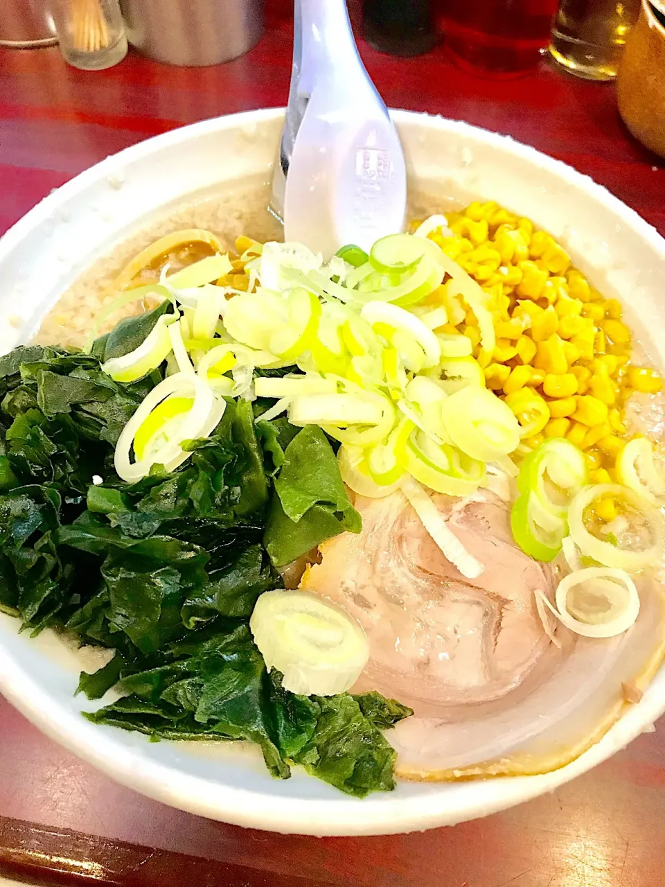 Snapdishの料理写真:コーン醤油ラーメンワカメトッピング|yさん