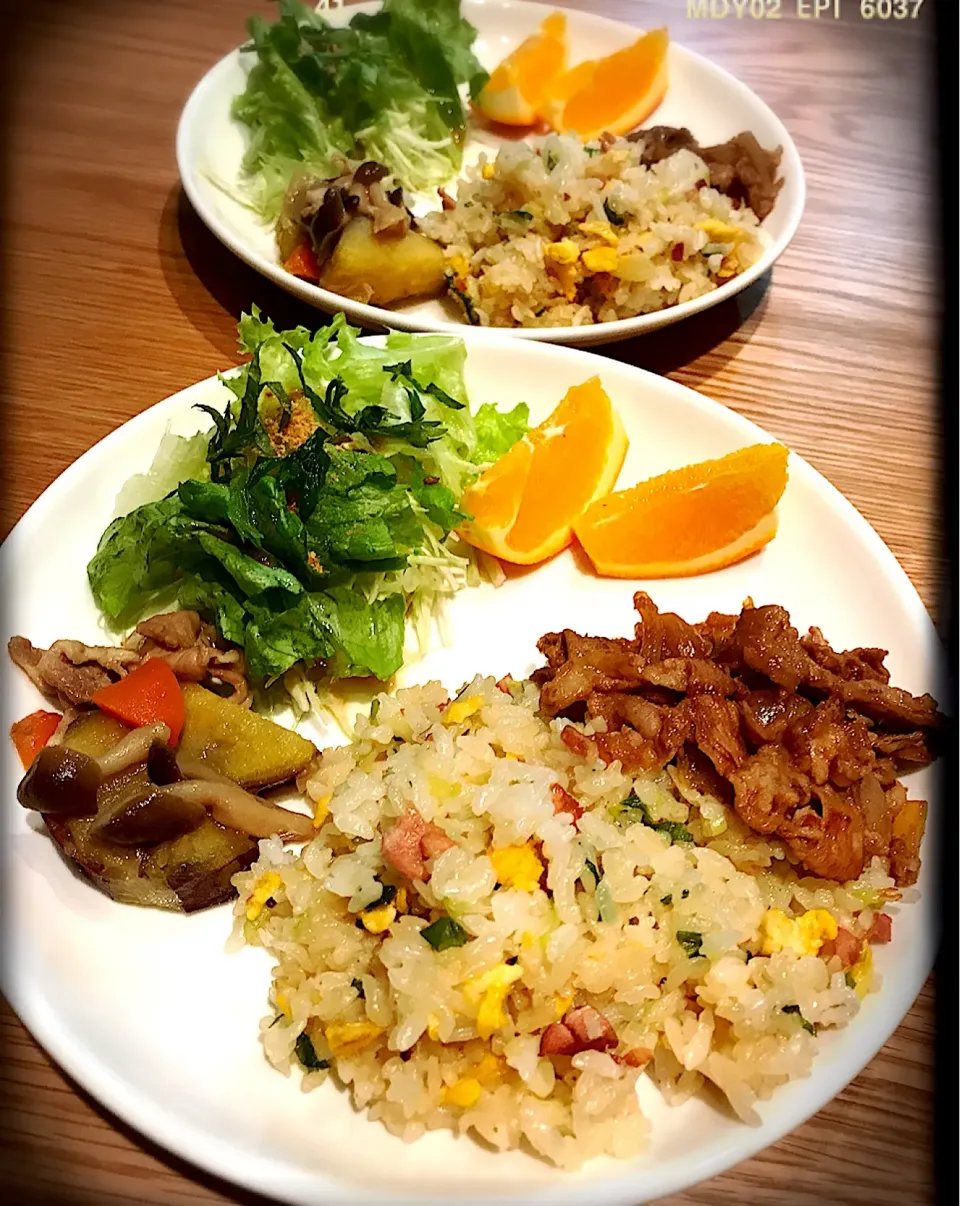 チャーハンと肉、のご注文。Fried rice|toyamadaさん