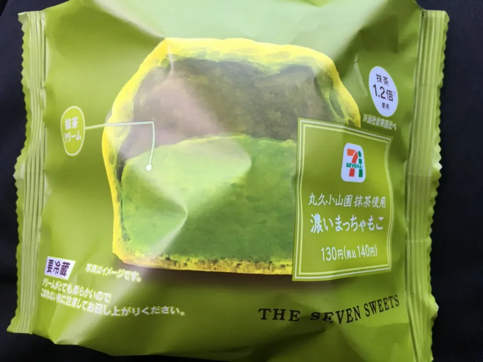 最近ハマっている、抹茶のシュークリーム🍵
濃い抹茶のクリームにもっちもちのがわが最高♪(●´艸`)ﾑﾌﾌ
セブンに行くと、つい買ってしまう😭
ダイエットはどこに行ったのやら(ヽ´ω`)ﾄﾎﾎ･･
#濃い抹茶
#セブンイレブン
#シュークリーム|suzuさん