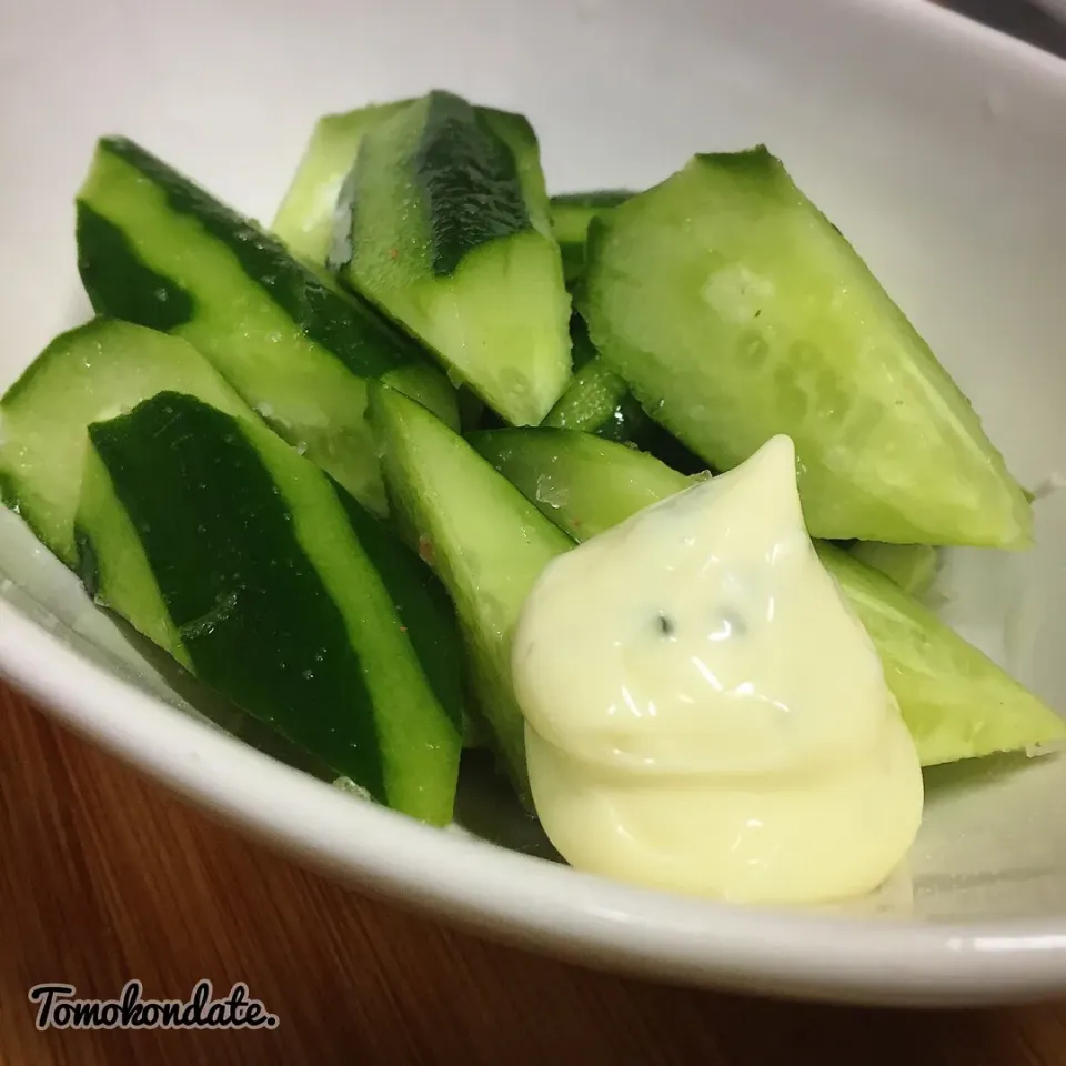 わさびマヨネーズできゅうり🥒♡|🇯🇵ともこちゃん。さん