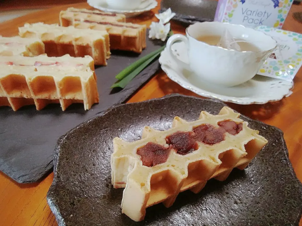 小豆抹茶ワッフルサンド＆苺カスタードワッフルサンドでおやつ😋🎶|sakurakoさん