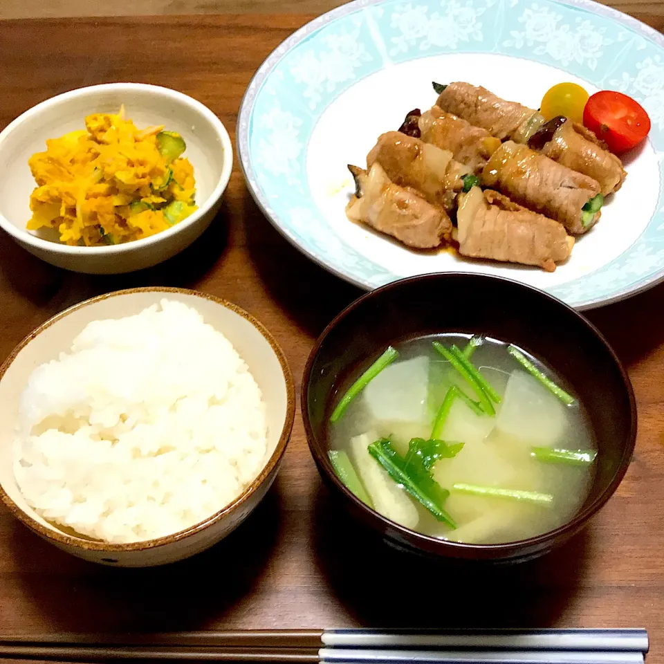 Snapdishの料理写真:#土鍋ごはん 
 #アスパラ肉巻き 
 #エリンギ肉巻き 
 #かぼちゃサラダ 
 #かぶと揚げの味噌汁|まきさん