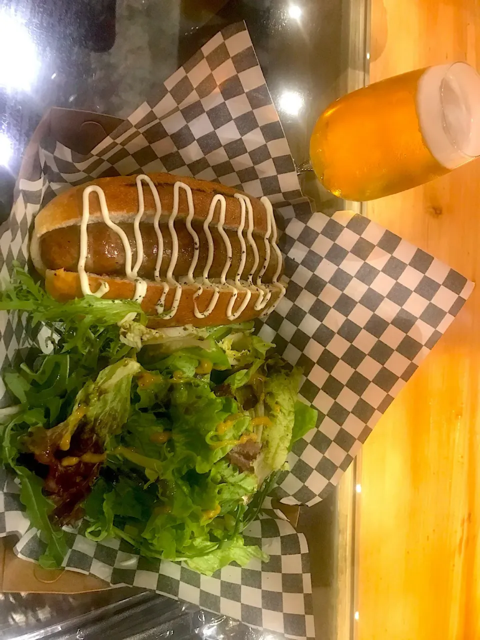 Beef sausage hotdog & beer & salad|Sky Blueさん