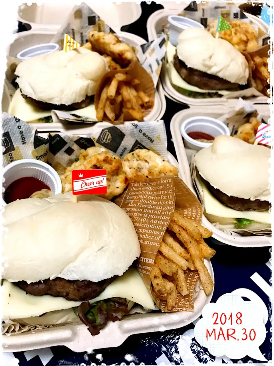 Snapdishの料理写真:ハンバーガー🍔弁当|やっちゃんさん