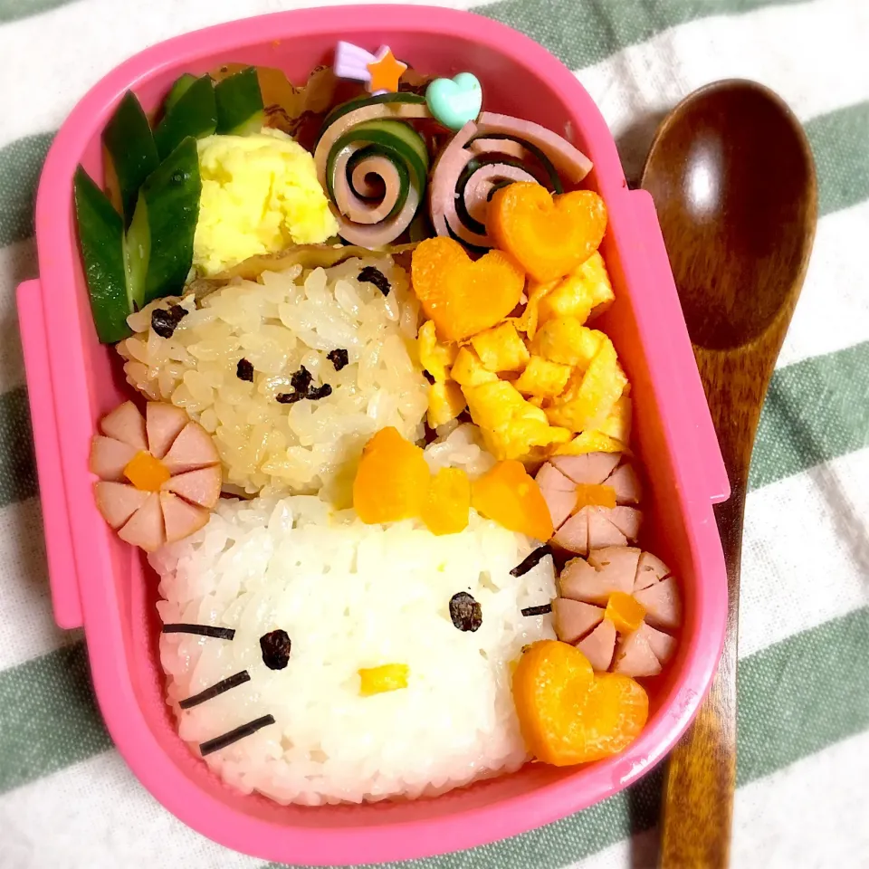 キティ弁当 #キャラ弁  #キティちゃん弁当  #キティ|おさつさん