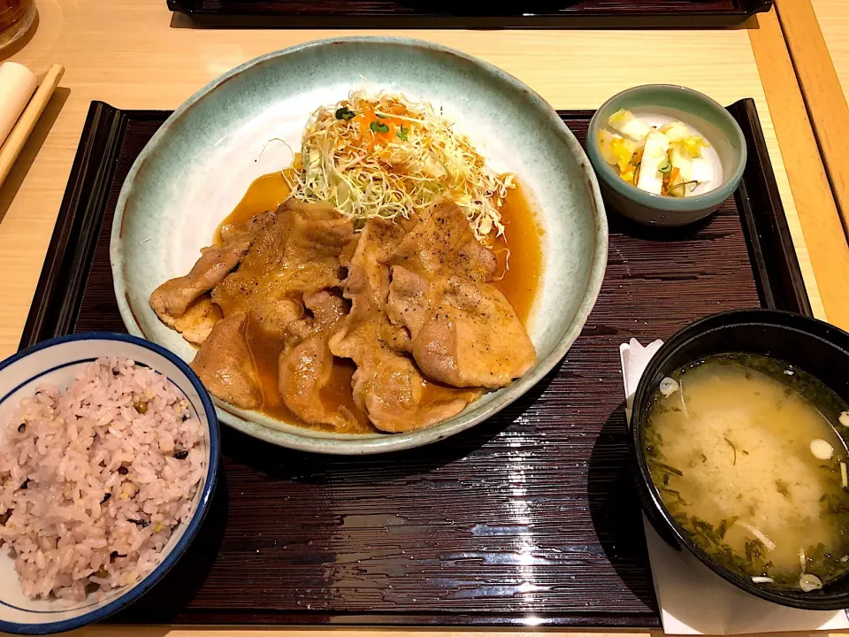 生姜焼き定食🐷|Makigelinaさん