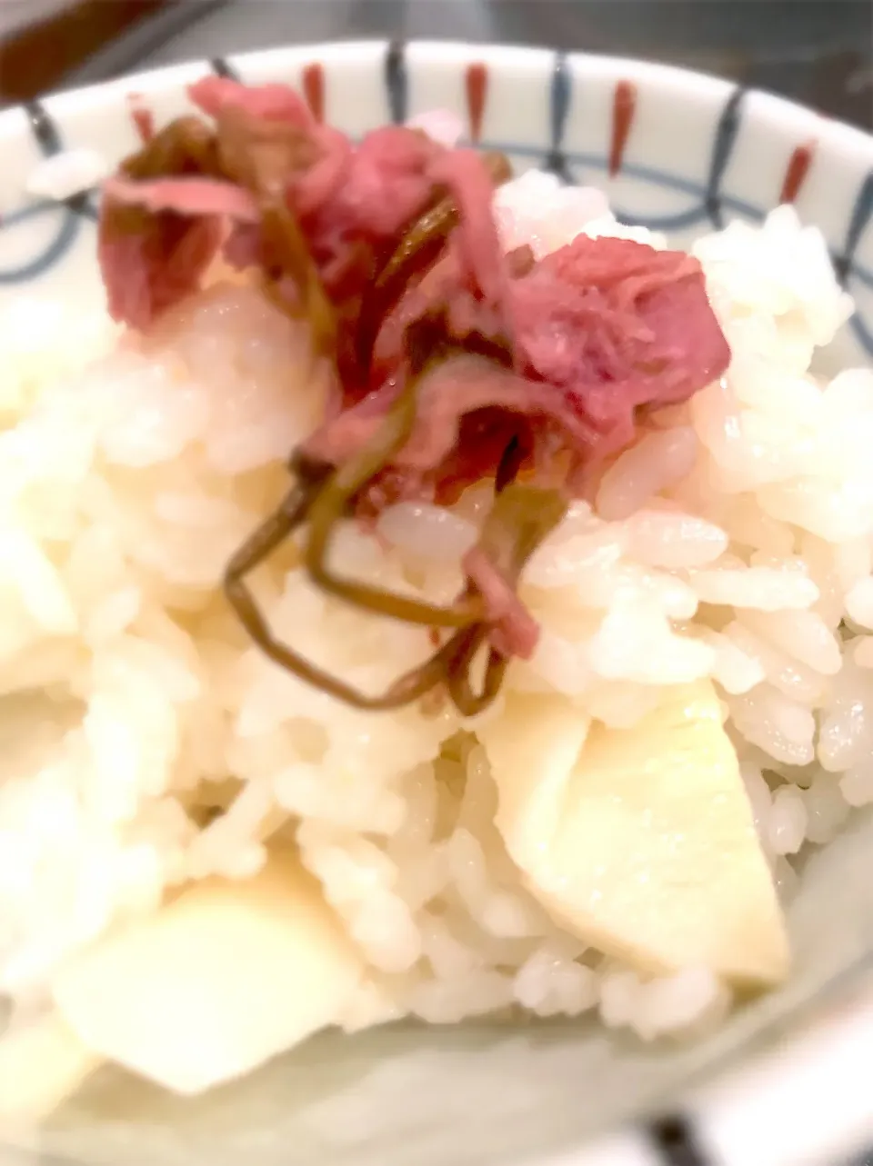 タケノコと桜のご飯|gaucoさん