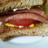 vegan salami sandwich|Jack Polandさん