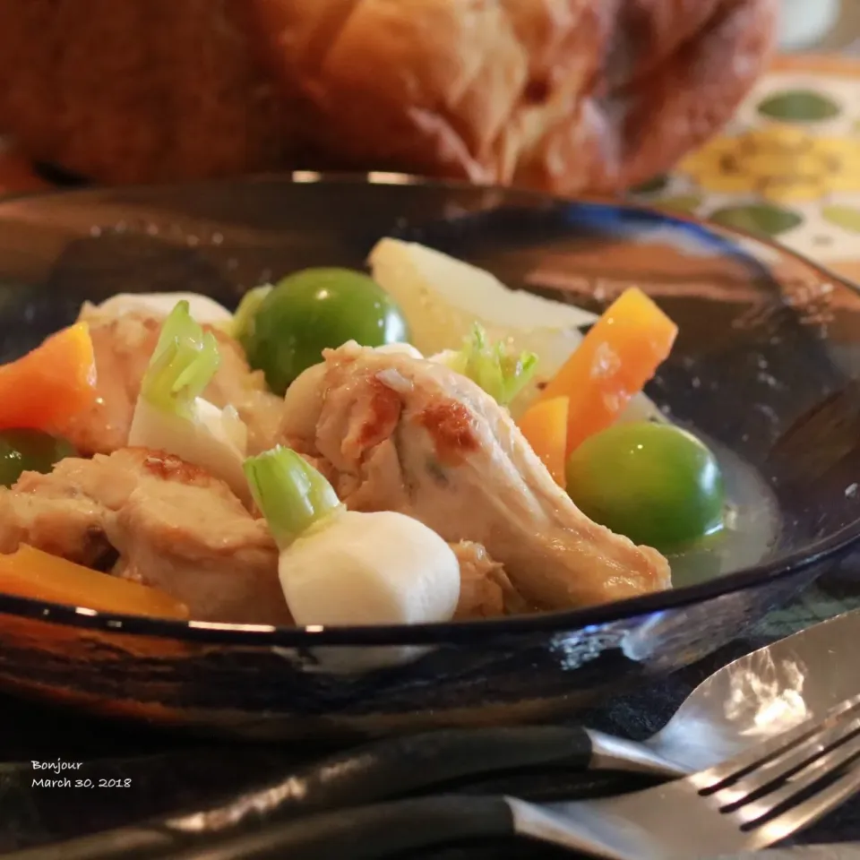 蕪と鶏手羽のスープ煮込み🥣|yasuko murakamiさん