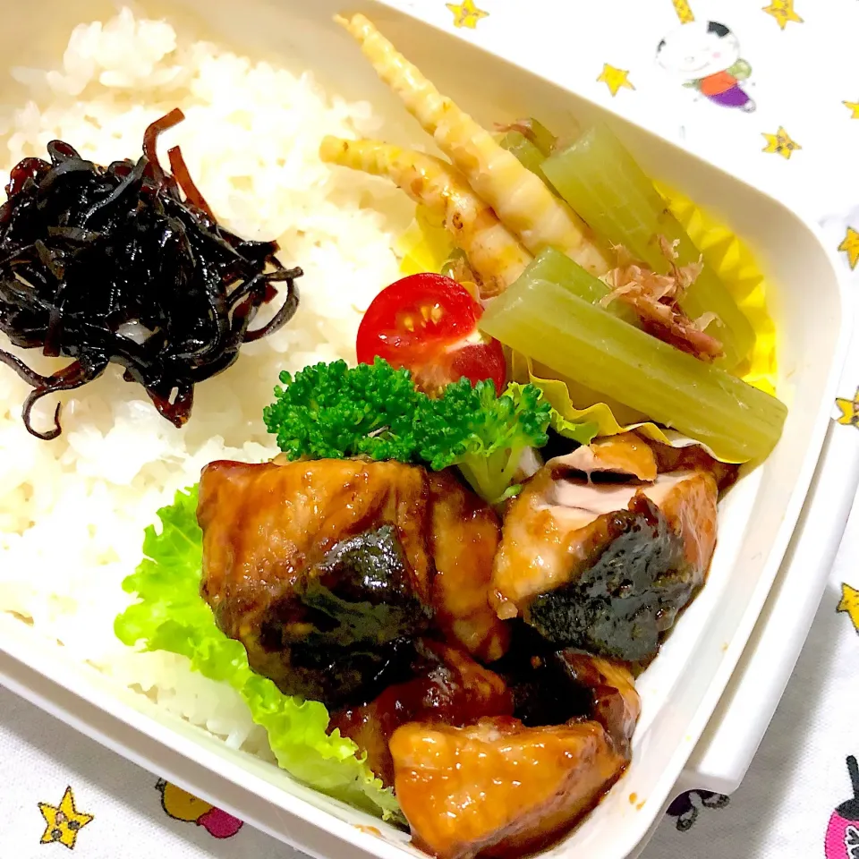 #お弁当  #修行中 #鰤の照り焼き#唐揚げにするつもりが寝ぼけて照り焼きに(;＝ヮ＝)σ#照り焼き率高め|カナ☆デップさん