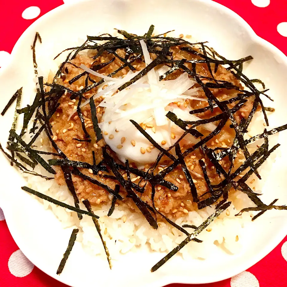 とろみひき肉丼♡|まゆかさん