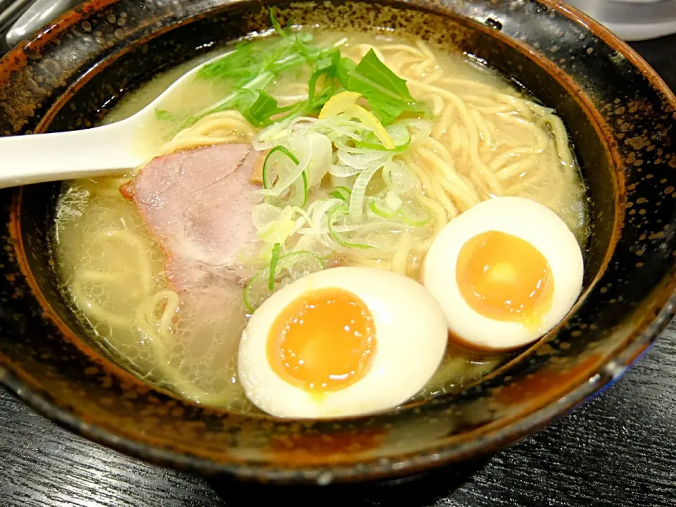 ゆず塩ラーメン　TOKYO濃厚豚骨醤油喜丸|nobさん