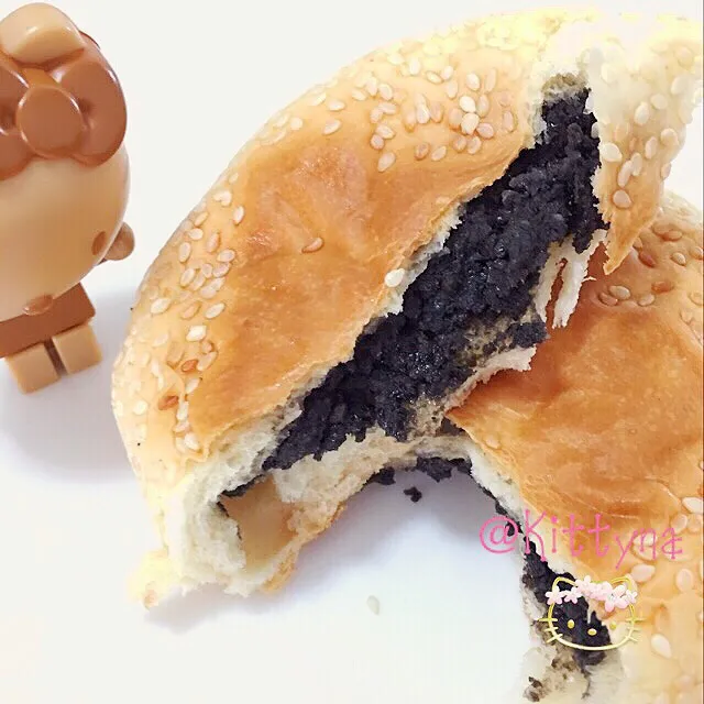 ⚫️Black sesame 🍞|🎀Kittyna🌸さん