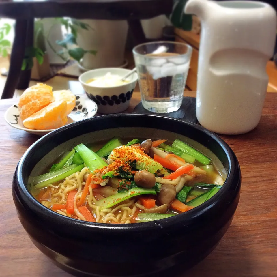 サッポロ一番みそラーメン袋麺で 野菜味噌ラーメン 2018.4.1|キラ姫さん