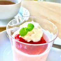 苺のムース🍓|心斎橋  C Flat Cafeさん