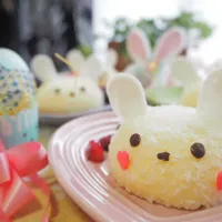 Snapdishの料理写真:うさぎのココナッツプリン🍮🥥🐇|すずきりん🍬さん