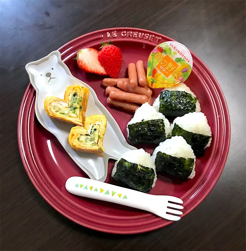 4/3❁息子 朝ごはん☀️
おにぎり🍙
ポークビッツ
あおさチーズの卵焼き
いちご🍓
お野菜ゼリー|つんさん