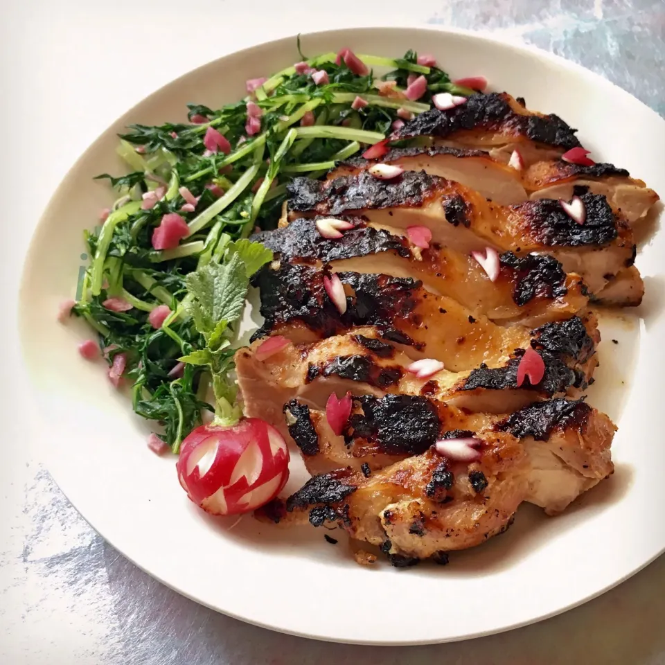 やまださんの料理 鶏モモ肉の桜粕漬け|izoomさん