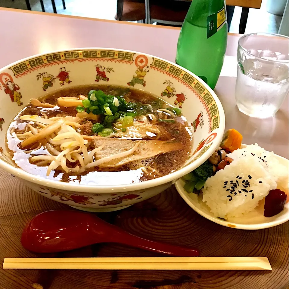 尾道金ごまラーメンセット
#ゆーゆー
#元銭湯の店|mottomoさん