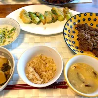 たけのこご飯
蕾菜の天ぷら
中華スープ
タケノコの肉じゃが風
プルコギ|ニーナさん