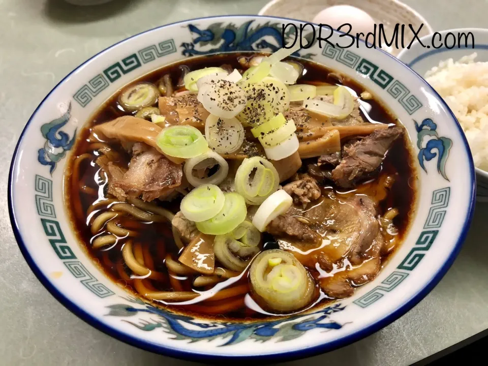 Snapdishの料理写真:西町大喜 富山駅前店 中華そば 大|ddr3rdmixさん