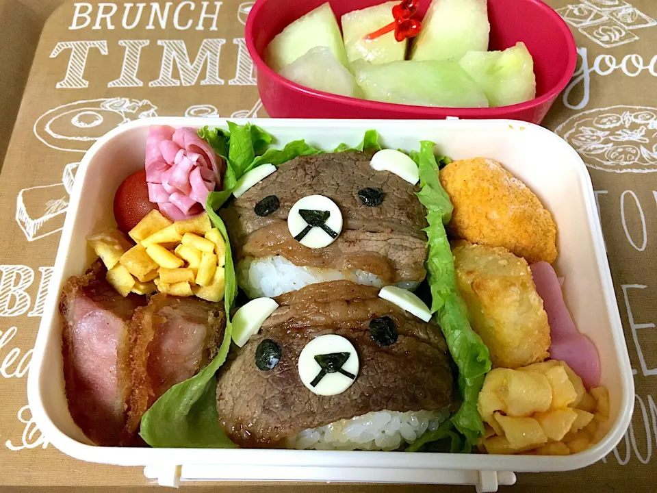 肉巻きならぬ肉のせリラックマ弁当
 #学童弁当  #お弁当  #春休み  #キャラ弁 #リラックマ #リラックマ弁当 #肉のせ|こむぎさん