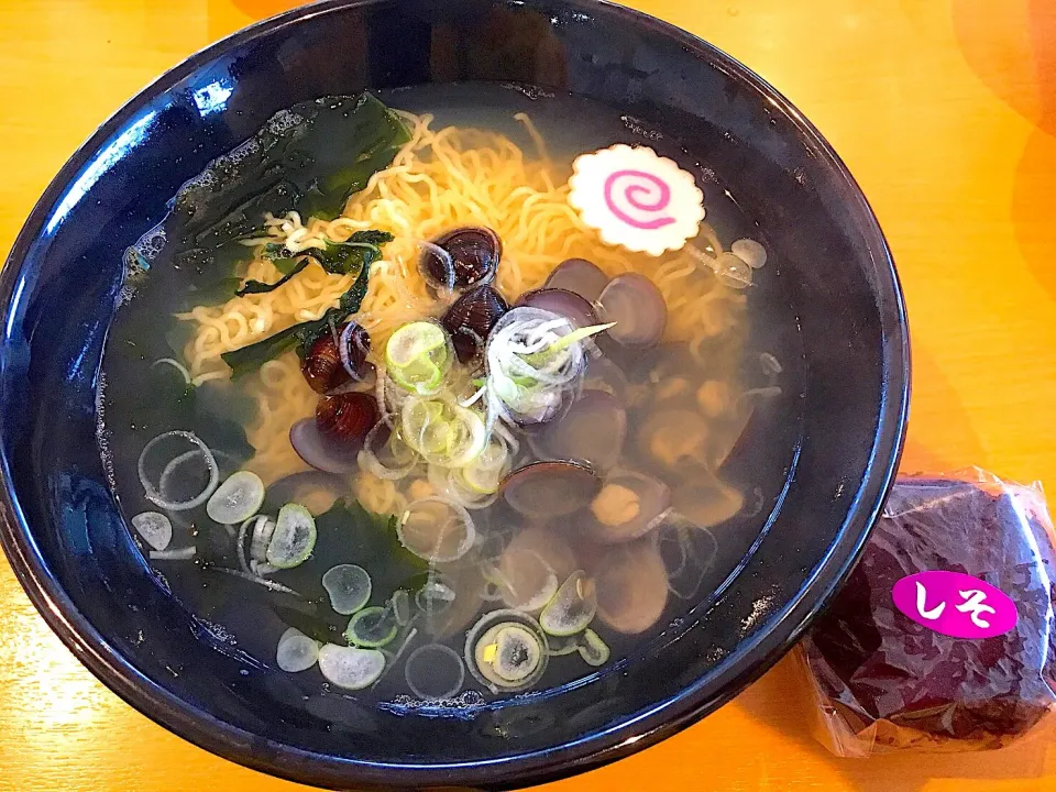 しじみラーメン
紫蘇巻きおにぎり|高村幹子さん